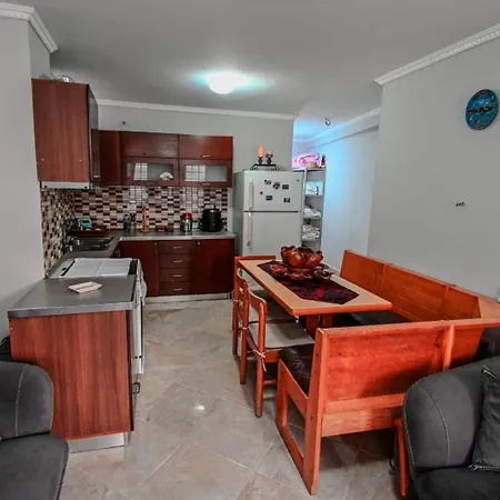 J&m Sea View Guest house Vlore