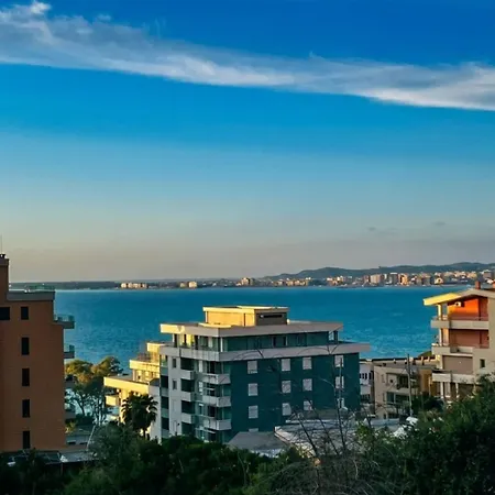 J&M Sea View Rooms Vlore * Влёра