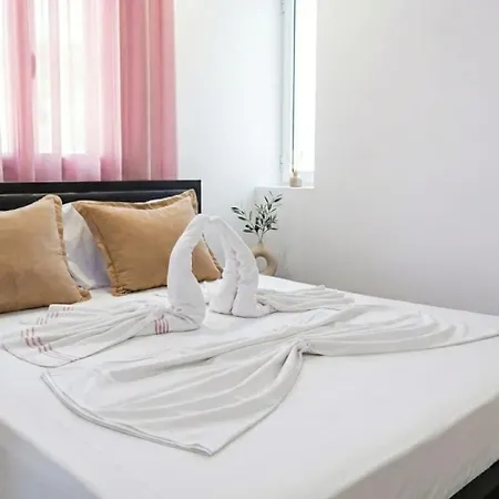 J&M Sea View Rooms Vlore * Влёра