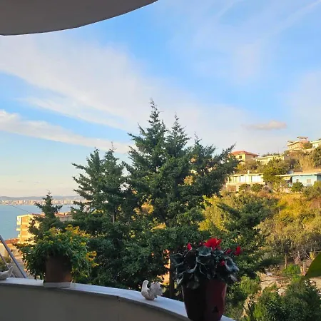 J&m Sea View 招待所
