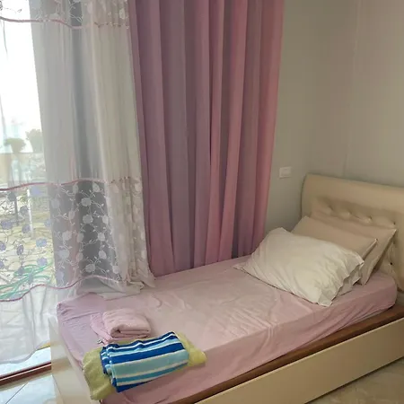 J&m Sea View Avlonya
