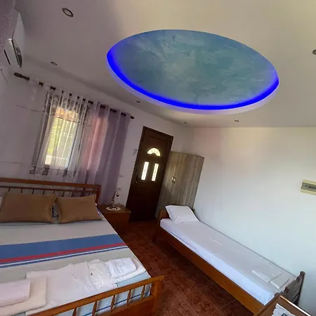 J&m Sea View Avlonya